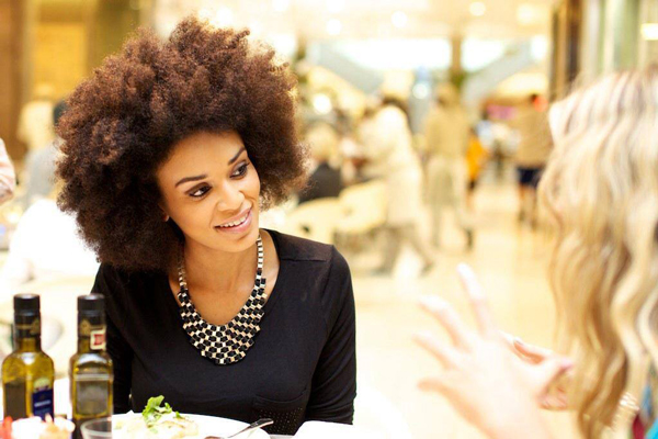 Pelo natural, peinados y discriminación – AFROFÉMINAS